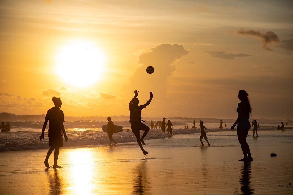 Volleyball – a crash course in how to play the game